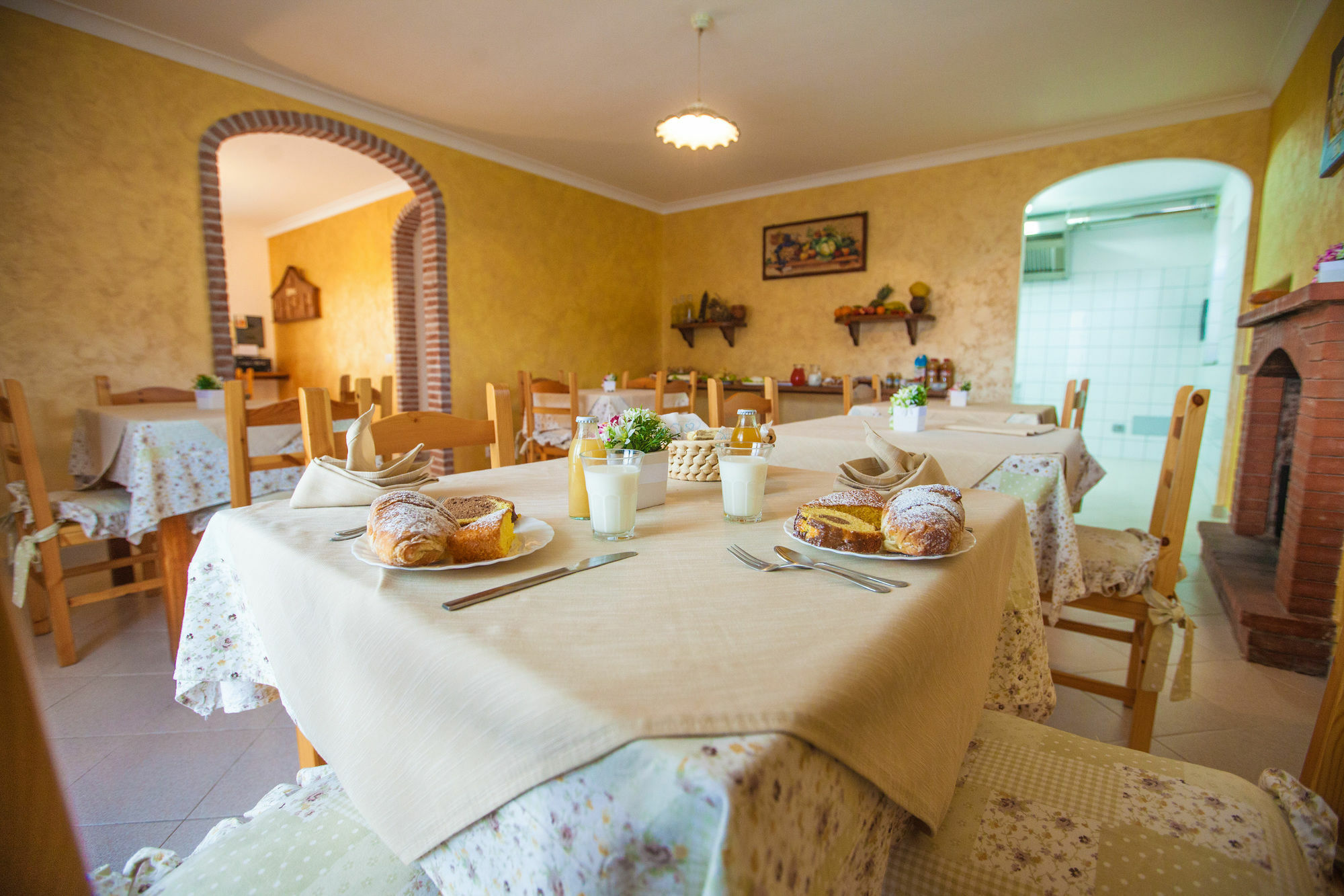 Haidi House Bed & Breakfast Аджерола Екстериор снимка